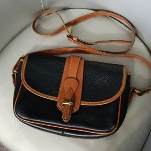 Vintage Dooney & bourke leather crossbody